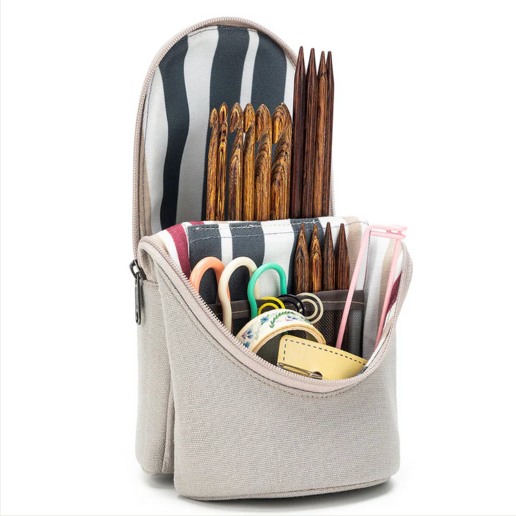 Standing Needle Case