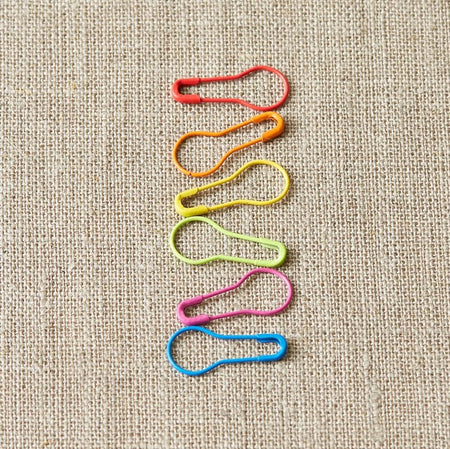 1 Set of Cable Stitch Holders Household Marker Buckles DIY Pins Stitch Holders for Knitting, Size: 16.5x2.5cm, Red